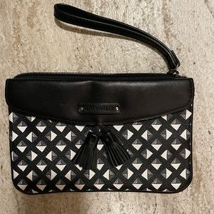 Vera Bradley wristlet, wallet, card holder in black and white pebbled leather